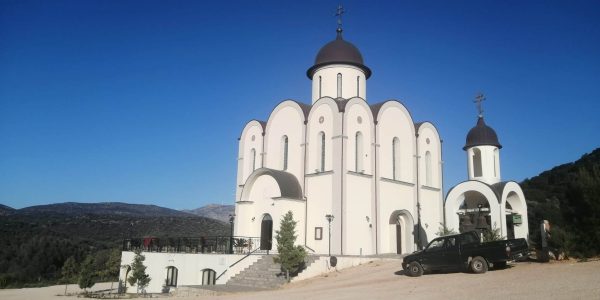 28C80E76-6E3A-436D-ACE3-CF1BE24C3DF3