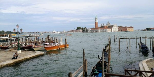 88C81261-984B-49D9-9CAD-0A4846C6369C