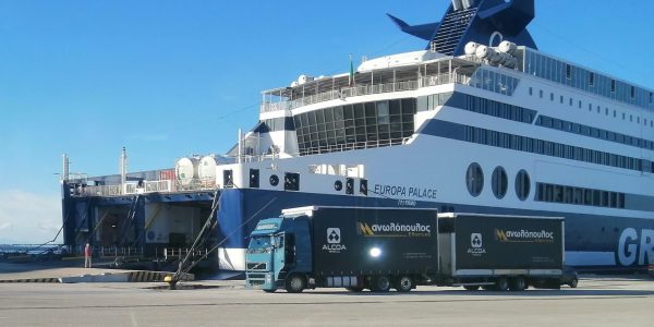 8CC572F2-533C-45F2-8B9E-C90743F0B7E8