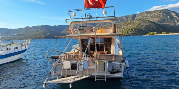 9938BD3B-3F46-4A84-9505-70F8D3D51663