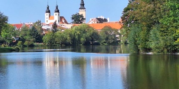 B76C7FD2-7318-4169-9DC4-187DA39E02A2