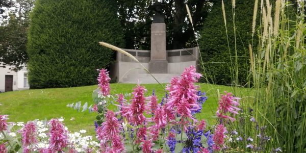 FB7E005F-F4AE-4925-A903-F8BC14D3ECA9